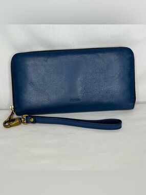 Fossil RFID Zip Large Wristlet Leather Clutch Organizer Wallet Blue